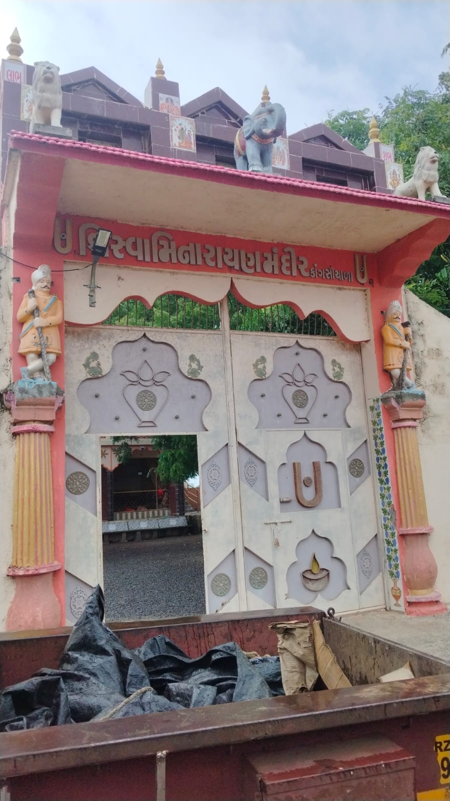 SHRI SWAMINARAYAN MANDIR - KANGASHIYALA - JUNAGADH 